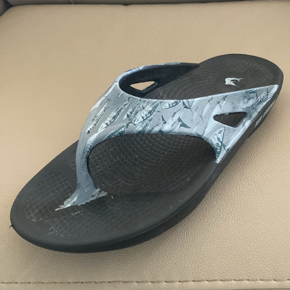 Reel Legends Men’s sandals size 13/46💥